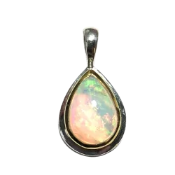 Pendentif en Opale noble d'Ethiopie sertie en Argent 925 - Dans les Yeux de Gaïa