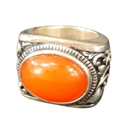 Bague en Cornaline en fleur gravé - Face | Dans les yeux de Gaïa