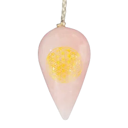 Pendule en quartz rose avec...